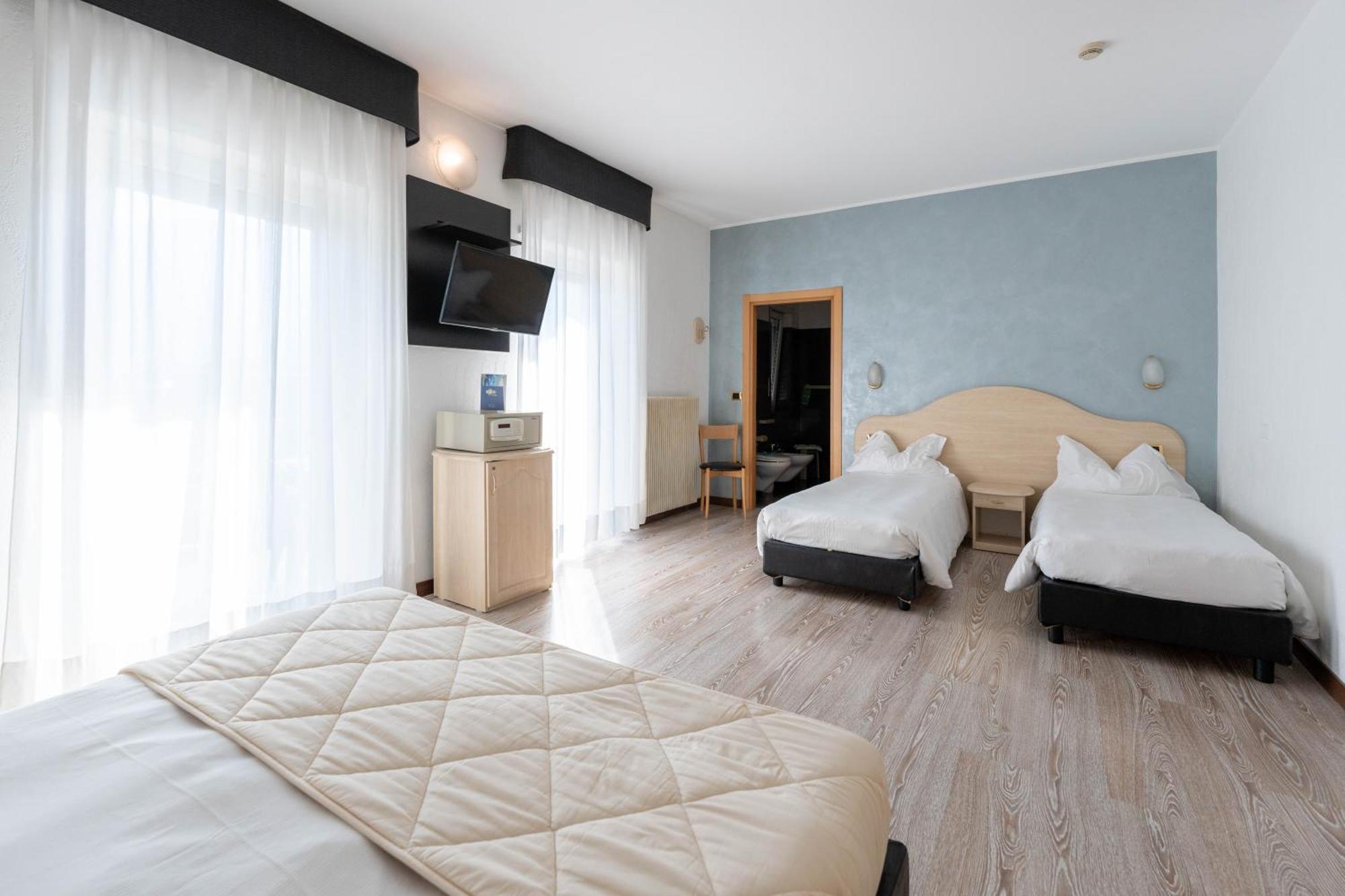 Hotel Rudy Riva del Garda Room photo